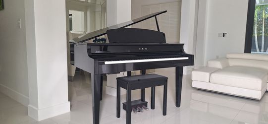 Yamaha Digital Grand Piano (piano de cola digital)