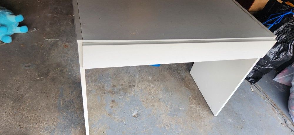 White Desk
