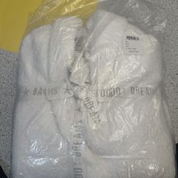 Barefoot Dreams Adult Size 3 Robe 