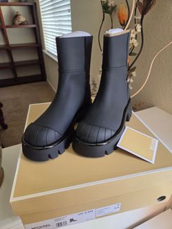 Michael Kors Sybra Flat Bootie Black Size 5.5
