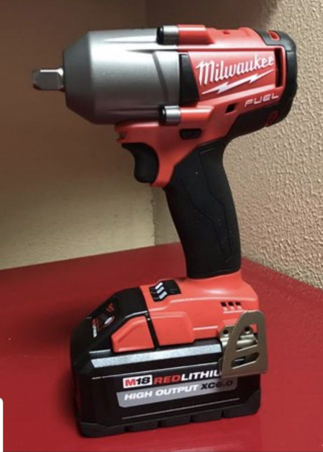 Milwaukee M18 FUEL 18-Volt Lithium-Ion Brushless Cordless Middle Torque 1/2 in. Impact Wrench With 1 BATTERY 6.0 NEW 🛑PRICE FIRM🛑 NO CHARGER