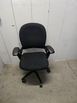 Steelcase Leap v1 ergonomic task chair