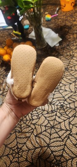 New Baby Fuzzy Boots 12 - 18 Months