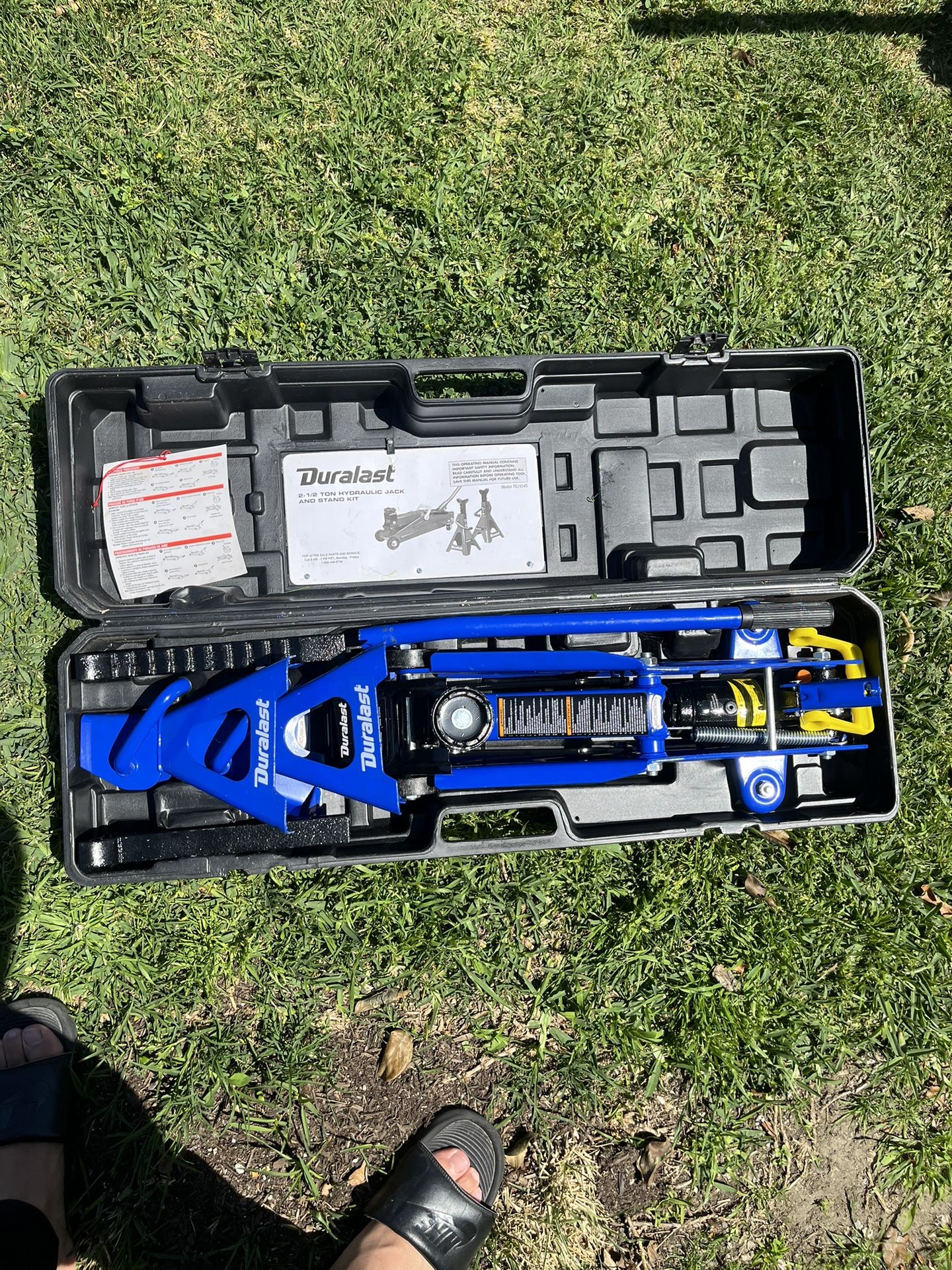 Duralast 2.5 Ton Jack And Stands Kit