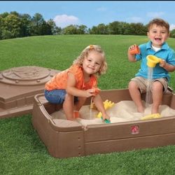 Play and Store Sandbox Brown Plastic Kids Outdoor Toy with Cover, New in Box