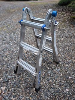 Werner MT-13 300-Pound 13 Foot Telescoping Ladder