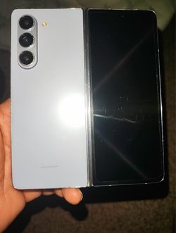 Samsung Galaxy Z Fold 5