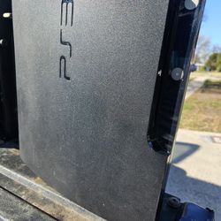 Sony PlayStation 3 Slim 160GB Black Gaming Console w/ Cords 2 Controllers & Game