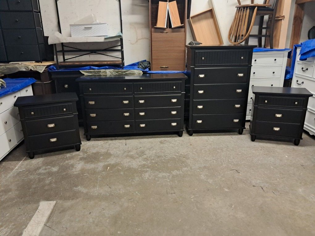 Modern Black 4 Piece Bedroom Set