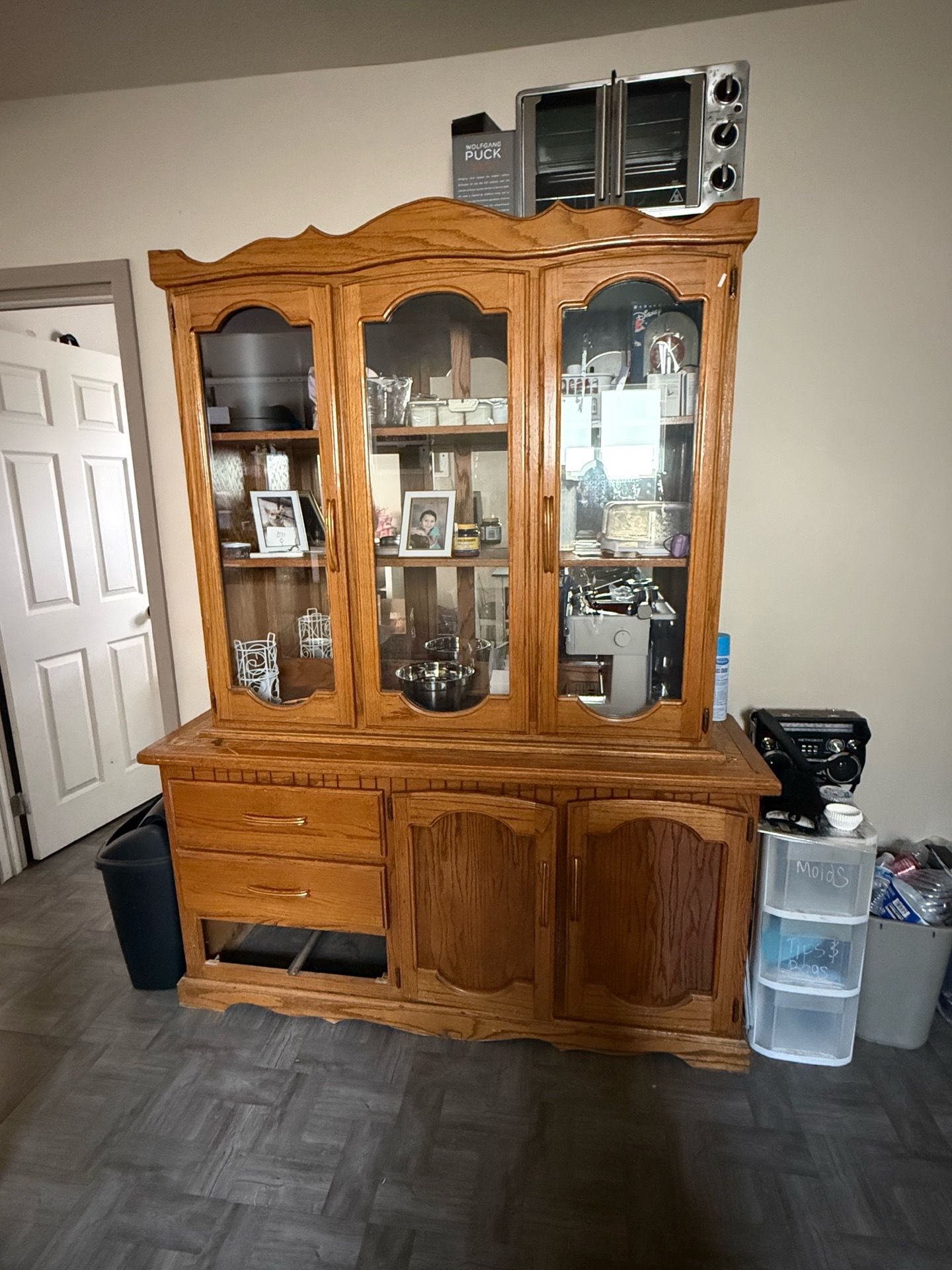 China cabinet