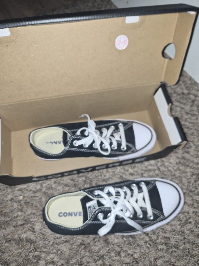 Converse Men's Size 6