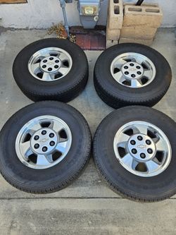 Chevy Tahoe wheels and tires