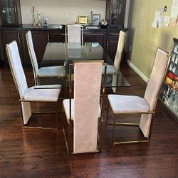 Nice Glass Dinner Table