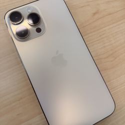 Preowned Apple iPhone 14 Pro Max 256GB, Gold, Unlocked