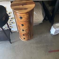 Nightstand /Table 4 drawers