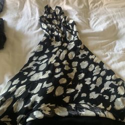 tahari arthur s. levine dress Size 2  Make A Offer To 