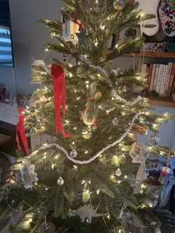 White Christmas Bead Garland 4pc