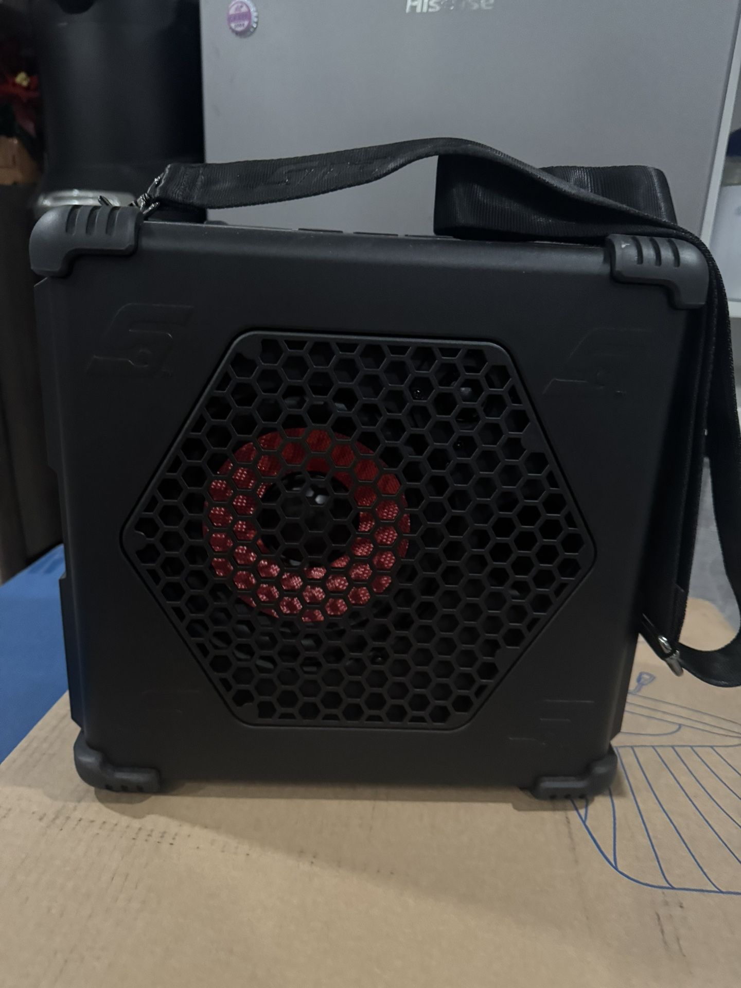 Snap On Speaker 