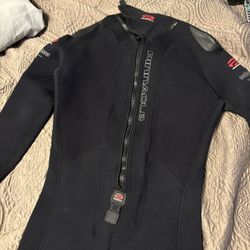 Pinnacle Wet Suit 3mm Thick Make A Offer