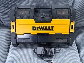DEWALT TOUGH SYSTEM BLUE TOOTH RADIO
