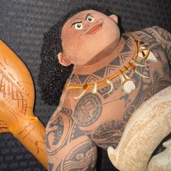 Disney’s Moana Maui Plush And Moana’s Oar
