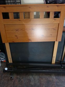 Wooden head board twin