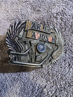 Selling a Harley Davidson 1991 H410 Baron USA Made Belt Buckle Official Licensed Product. 