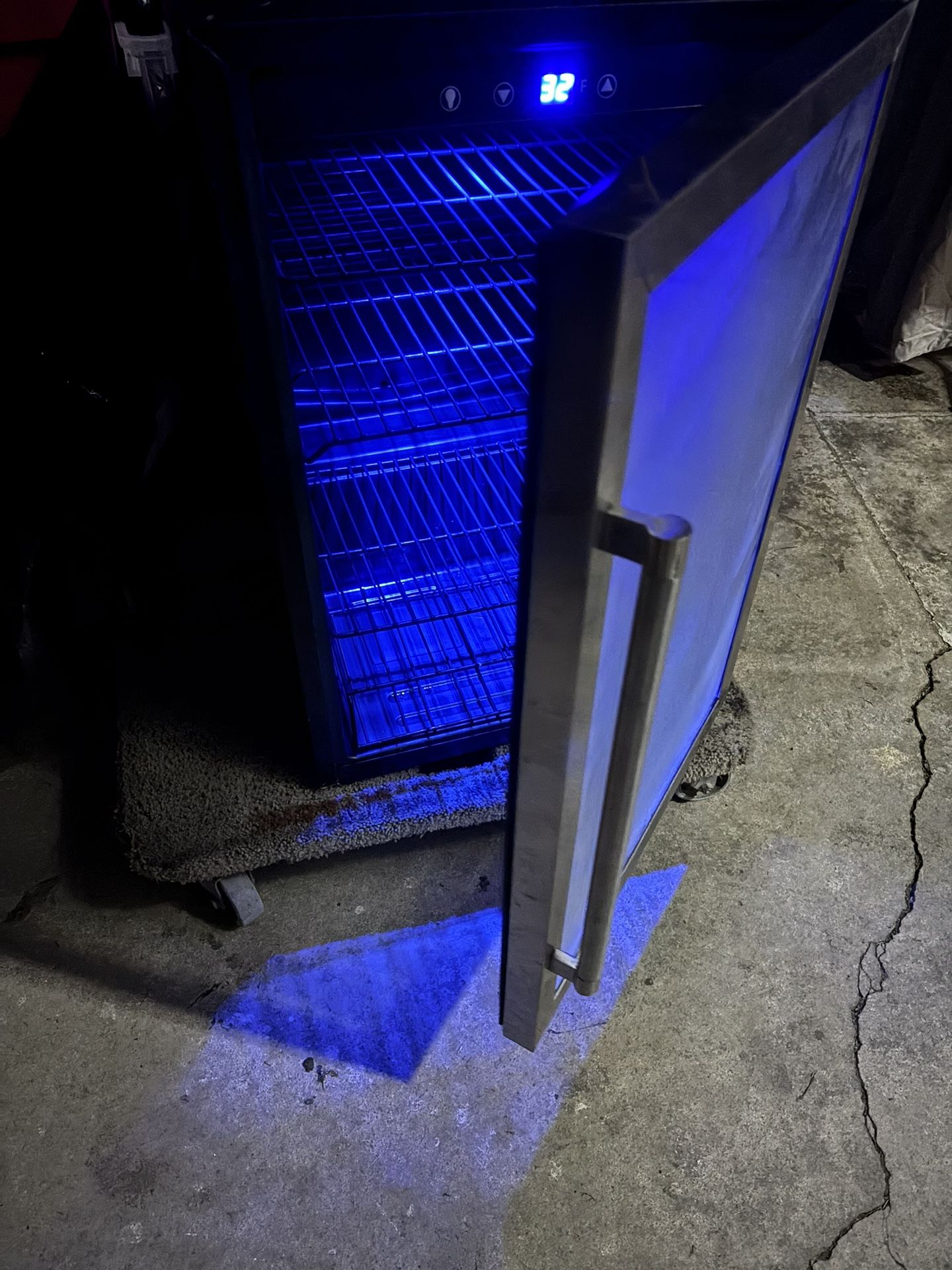 Beverage And Wine Mini Fridge