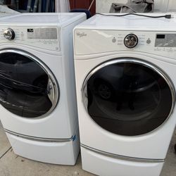 Washer And Gas Dryer Set With Pedestals