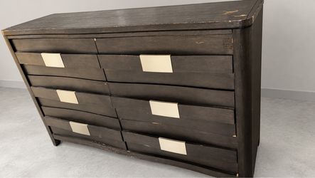 Dark Wood 6-Drawer Double Dresser. Solid wood very heavy. Sold as is