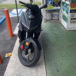 200cc Motorcycle /scooter Type 65 Mph 