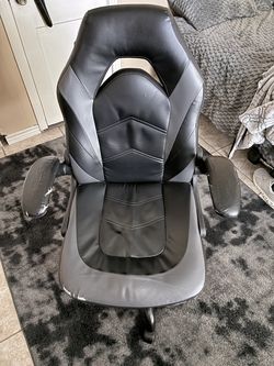 Gaming chair