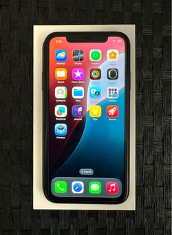 ** iPhone 11 (UNLOCKED) 256gb *** !!