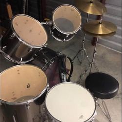 Percussion Plus 5-piece Drum Set