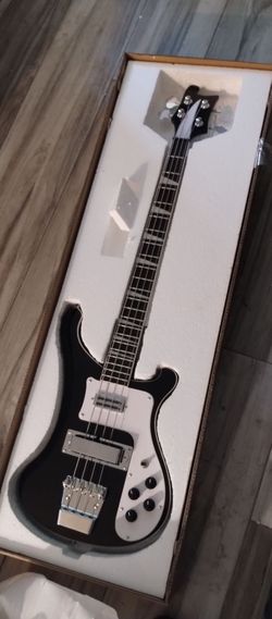 Ric bass copy