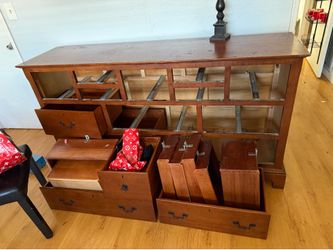 Dresser