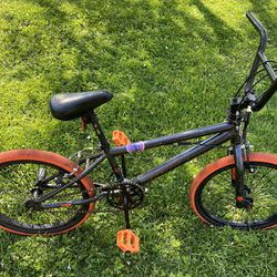 8-12 Year Old boy Bike 20” (Medium) 