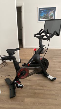 Beautiful  2025 Peloton bike