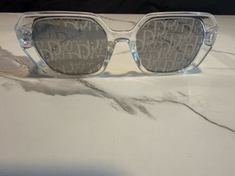 Women’s shades