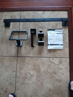 Brand New KOKOSIRI Model # BO9A5 piece bathroom set