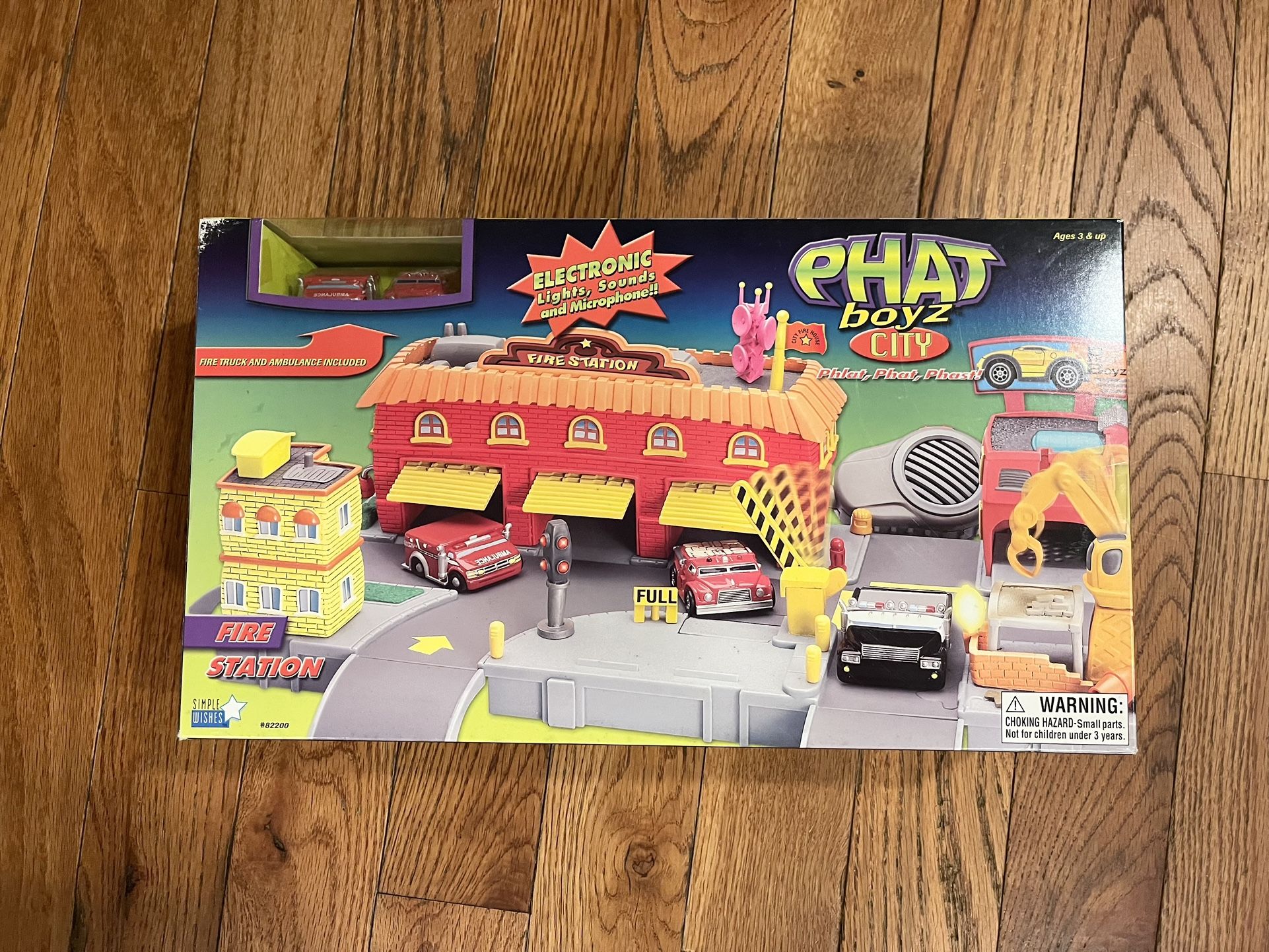 Phat Boyz City Fire Station Playset 2 Car New Vintage Y2K 2003 Toy Toys RARE