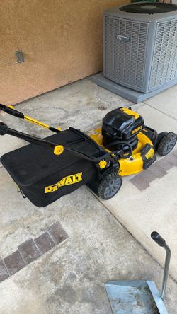 20 Volt Dewalt Electric Mower 21.5 Blade