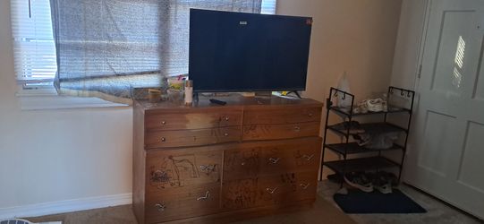 TV, Sofa