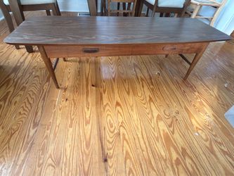 Lane MCM coffee and side table