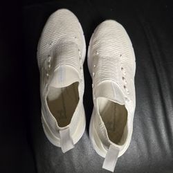 Under Armor Shoe