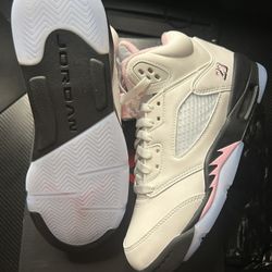 Jordan 5 Medium Soft Size 5y New