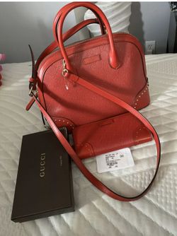 Brand new Gucci Red purse with wallet - Authentic