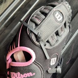 Wilson Girls Tball Glove