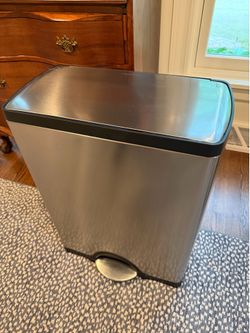 Simple human Garbage Can