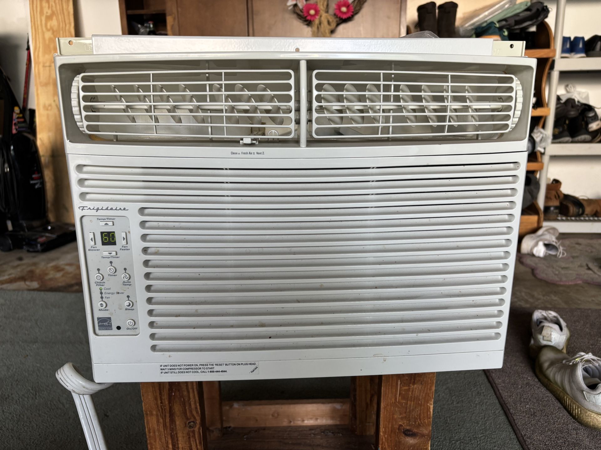 Air conditioner. Frigidaire Works Great